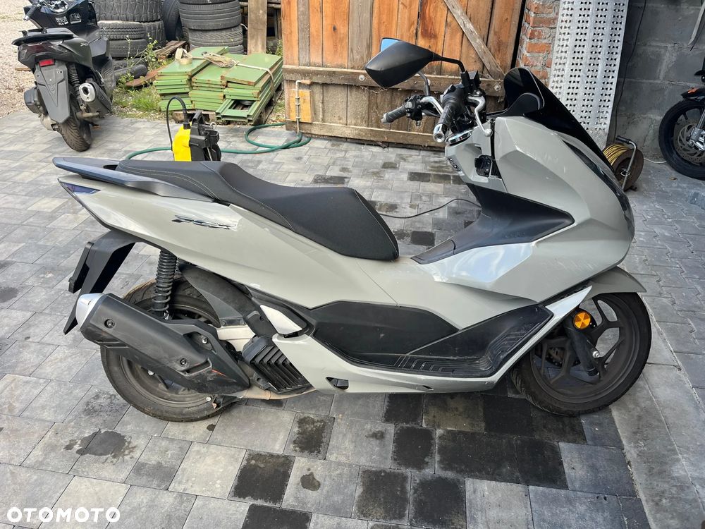 Honda PCX - 1