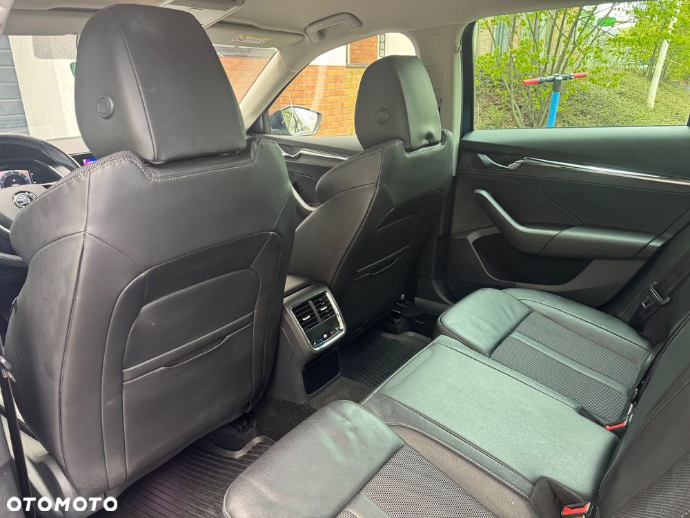 Skoda Octavia 2.0 TDI DSG 4x4 Style - 18
