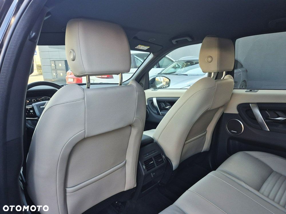 Land Rover Discovery Sport - 27