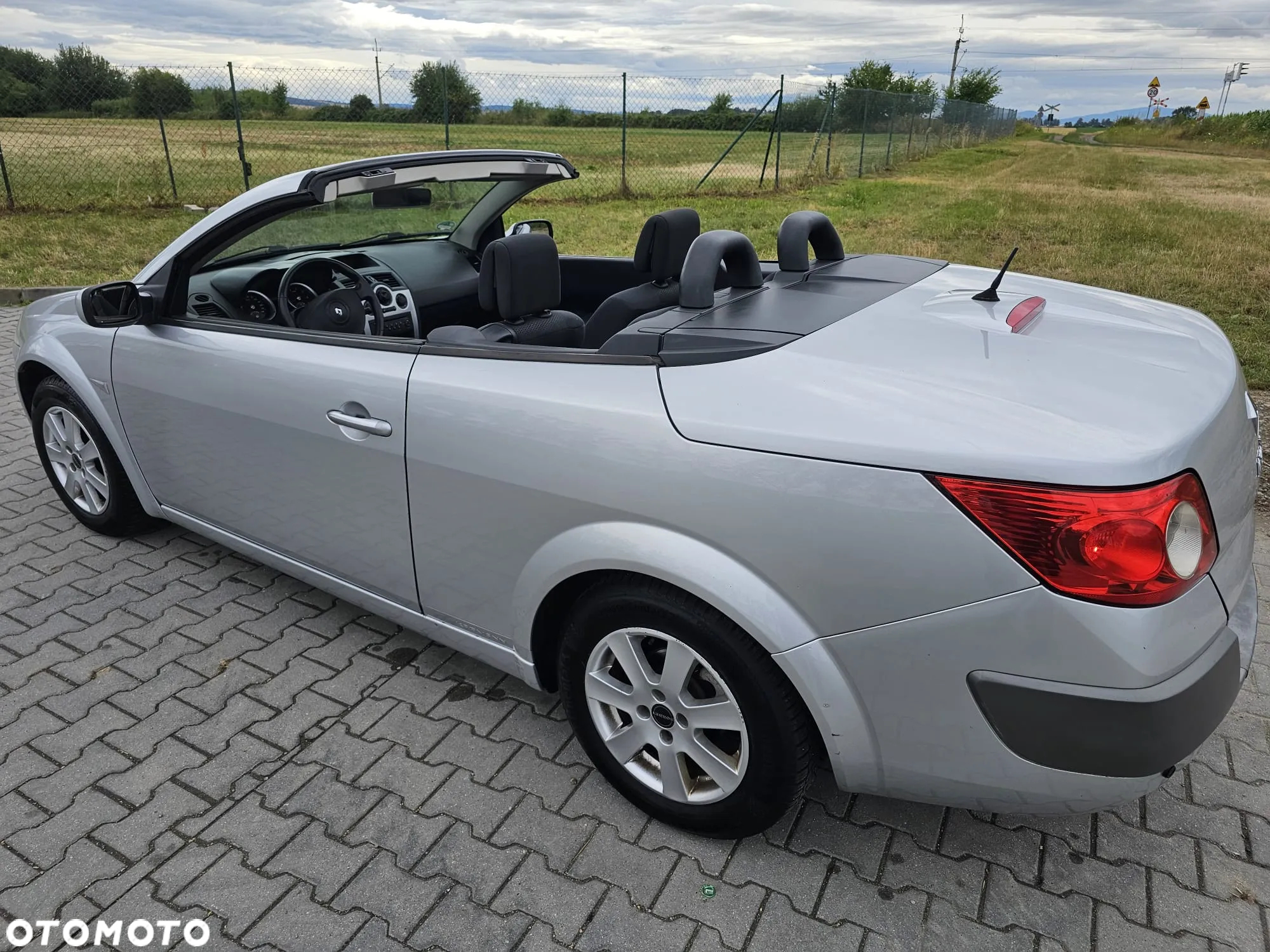 Renault Megane 1.6 Coupe-Cabriolet Luxe Privilege - 4