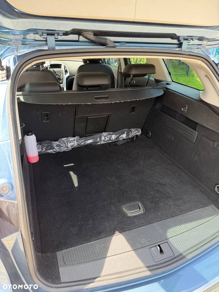 Opel Astra 1.6 CDTI Essentia - 8