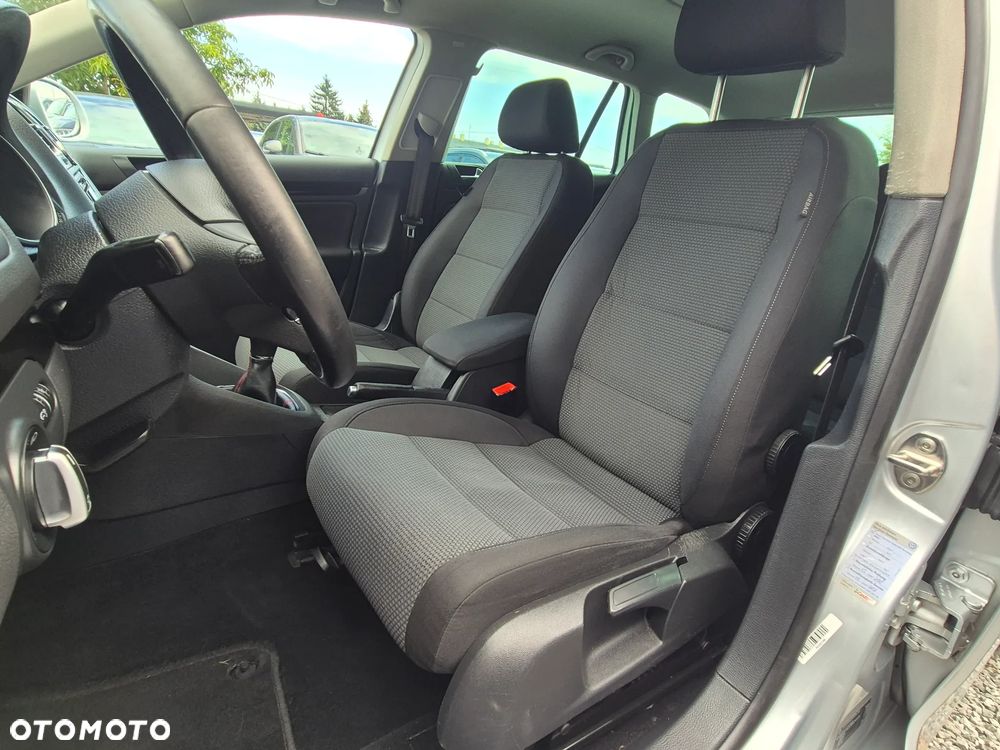 Volkswagen Golf Variant 1.6 TDI DPF Comfortline - 26