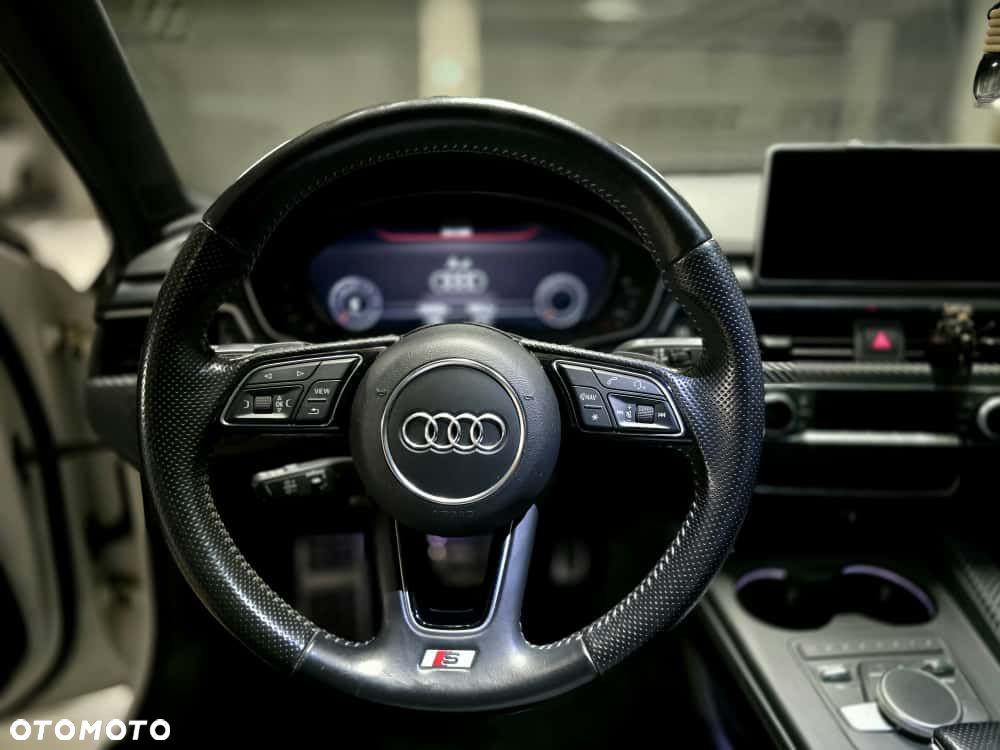 Audi A4 Avant 3.0 TDI S tronic - 23
