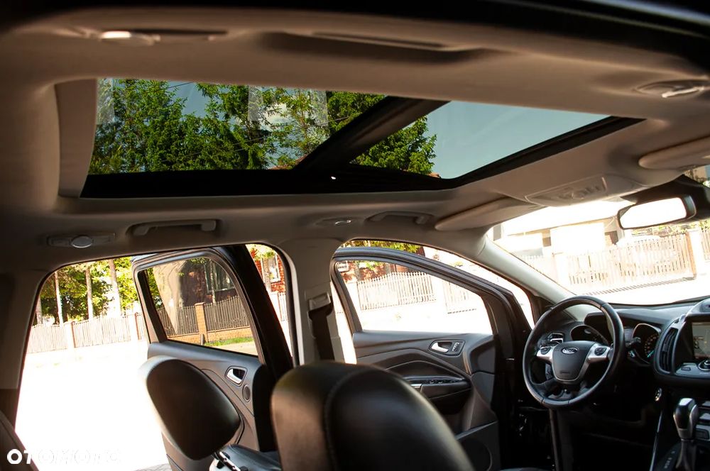 Ford Kuga 2.0 TDCi 4x4 Titanium - 29