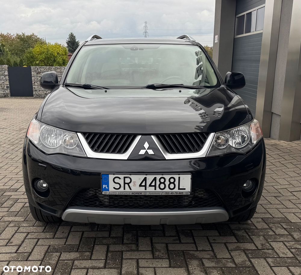 Mitsubishi Outlander - 10