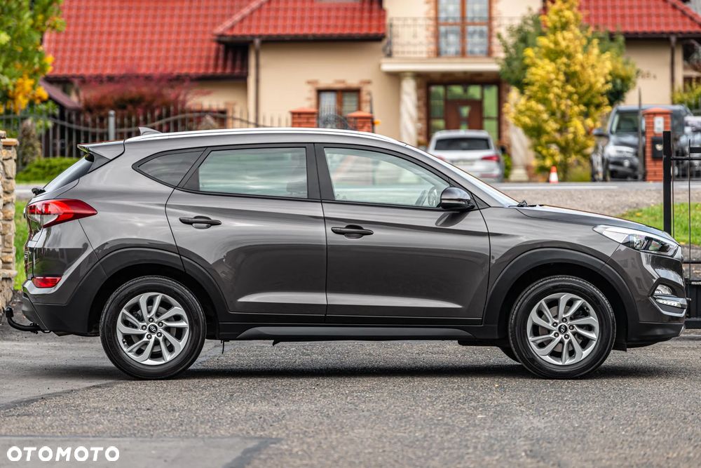 Hyundai Tucson blue 1.7 CRDi 2WD Trend - 19