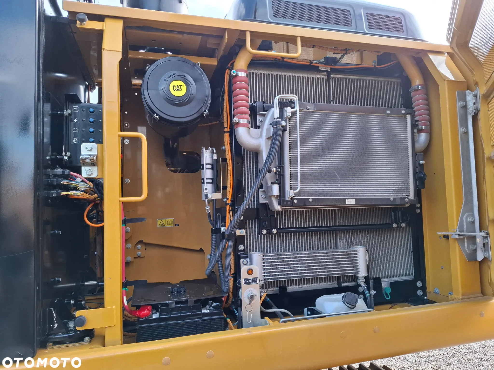 Caterpillar CAT 323 FL - 20
