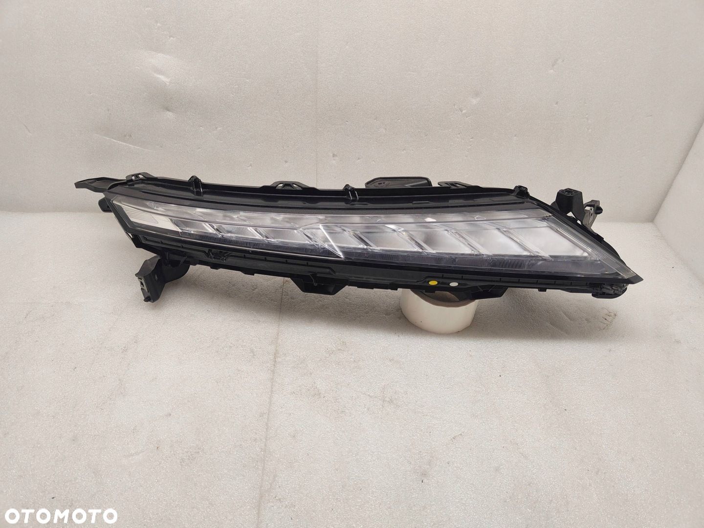 Mitsubishi Eclipse Cross 2022 LIFT Przód strona prawa Lampa przednia DRL - 1