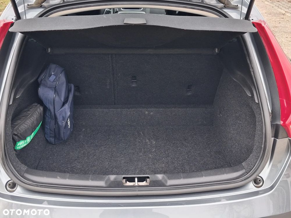 Volvo V40 D3 Drive-E Momentum - 5