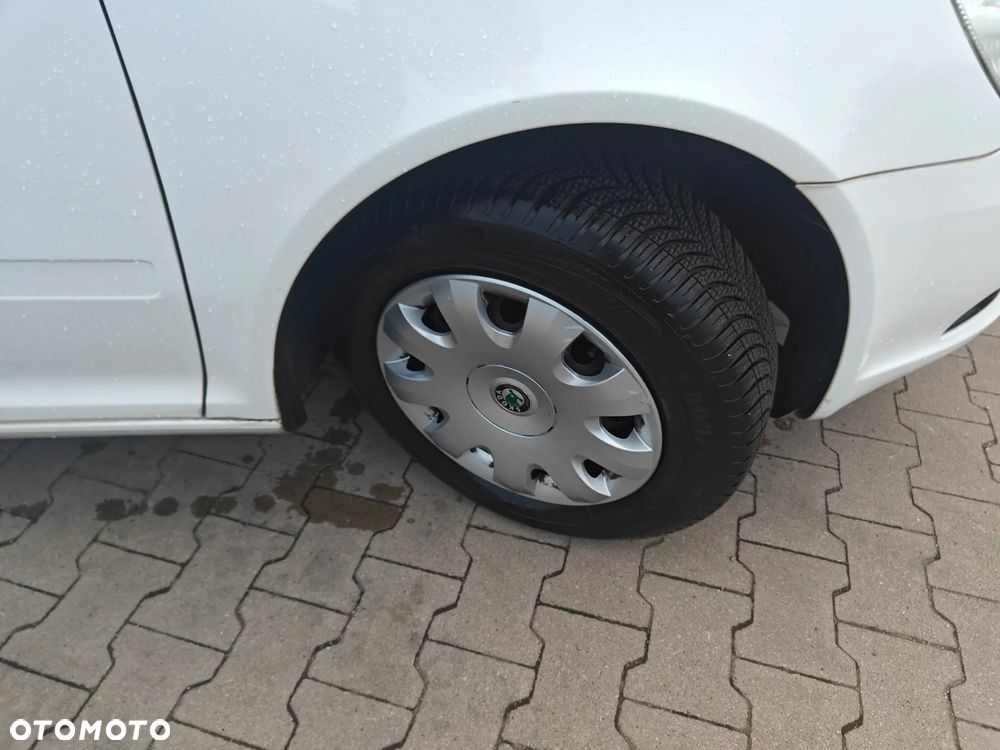 Skoda Octavia 1.6 TDI DPF Ambition - 7