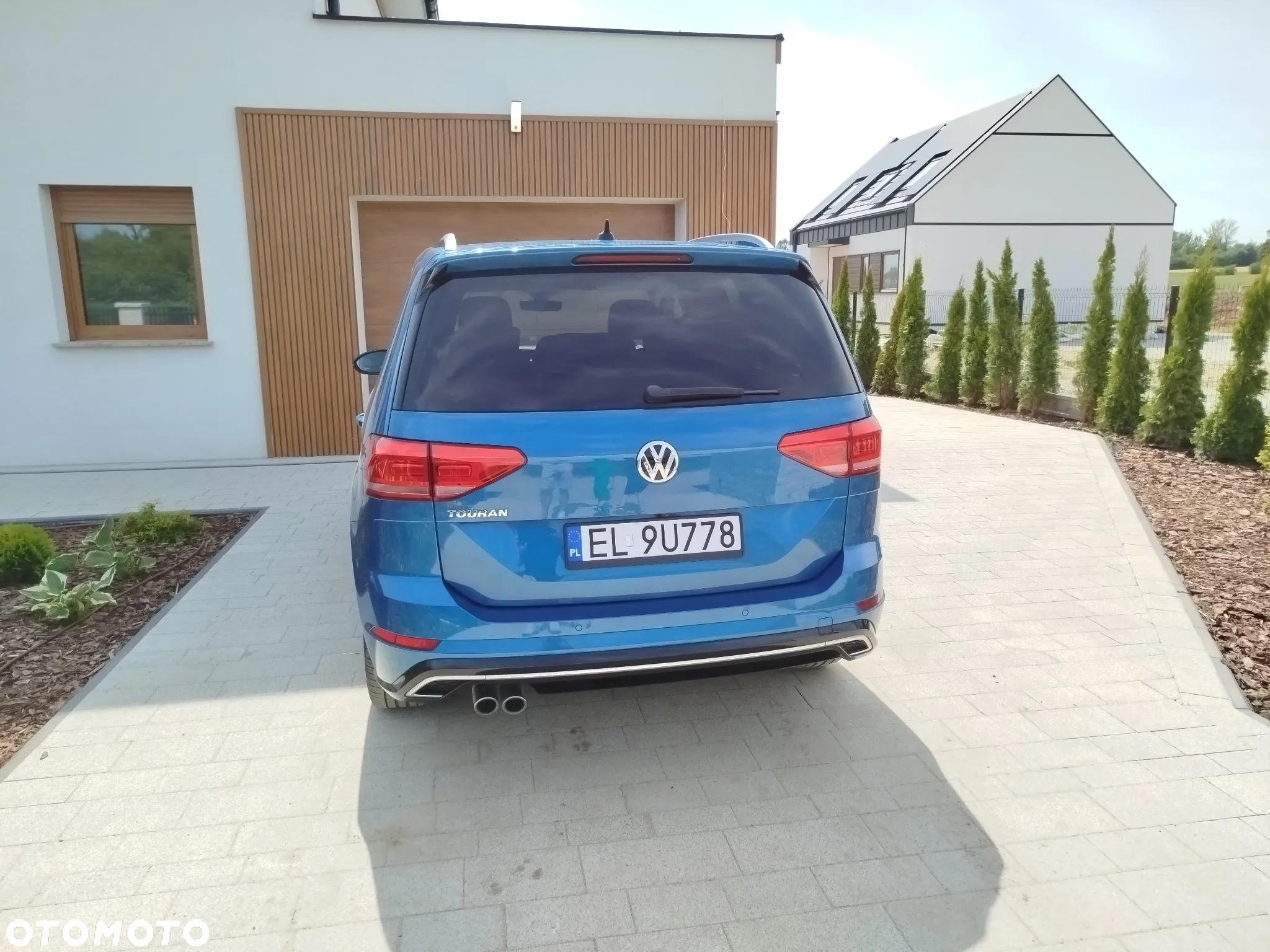 Volkswagen Touran 2.0 TDI BMT Comfortline Plus DSG - 2