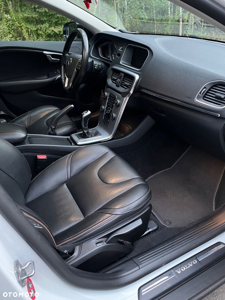 Volvo V40 D2 Summum - 16