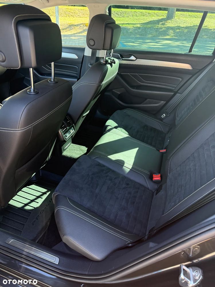 Volkswagen Passat Variant - 12