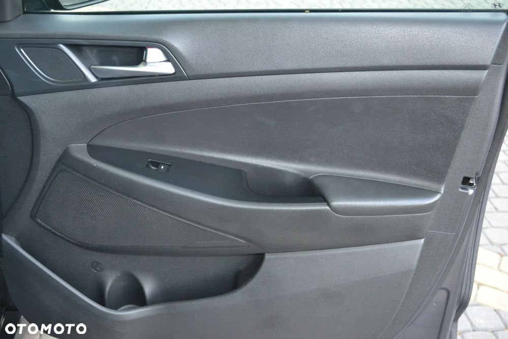 Hyundai Tucson 2.0 CRDI BlueDrive Comfort 2WD - 26