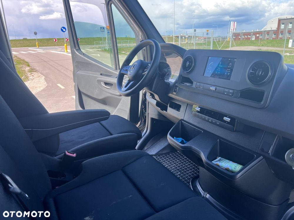 Mercedes-Benz SPRINTER - 17