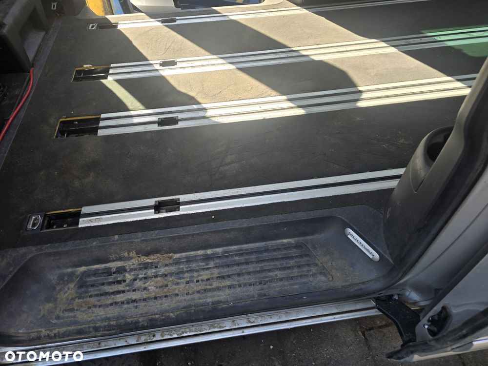 Szyny i dywan multiwan t5  t6 dwoje drzwi - 2