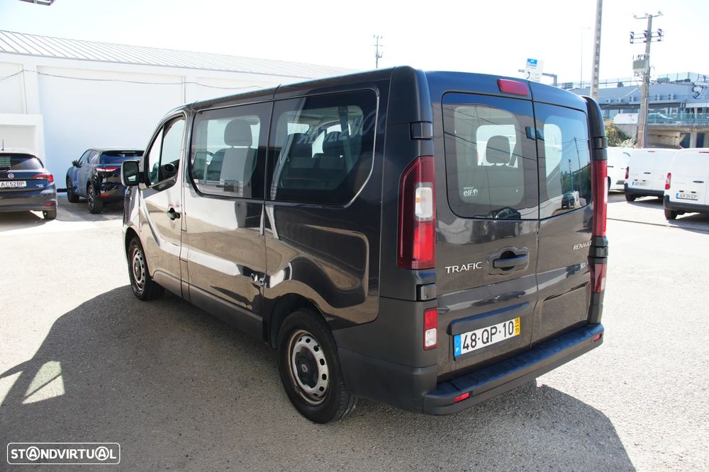 Renault Trafic 9Lugares 1.6DCI - 5