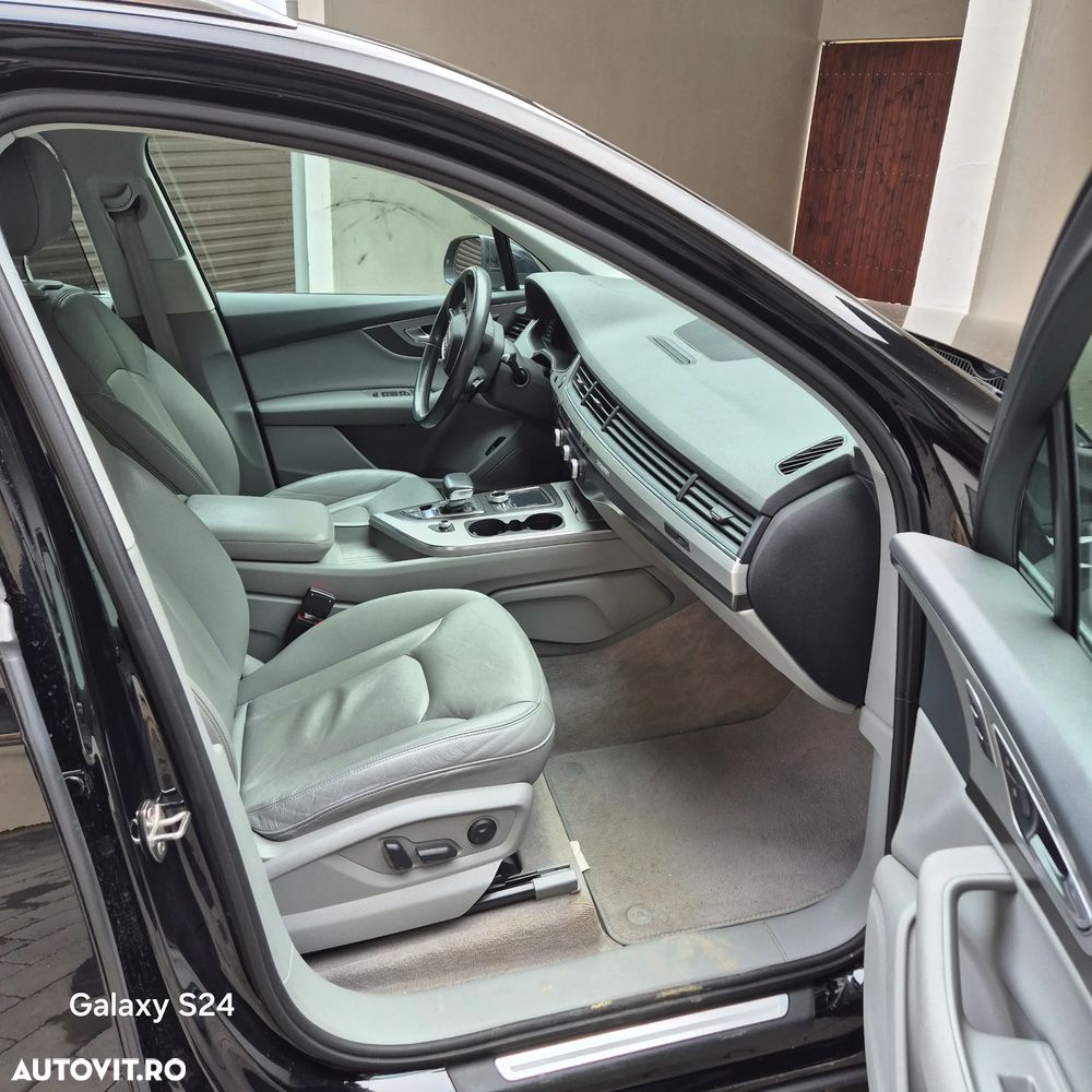 Audi Q7 - 7