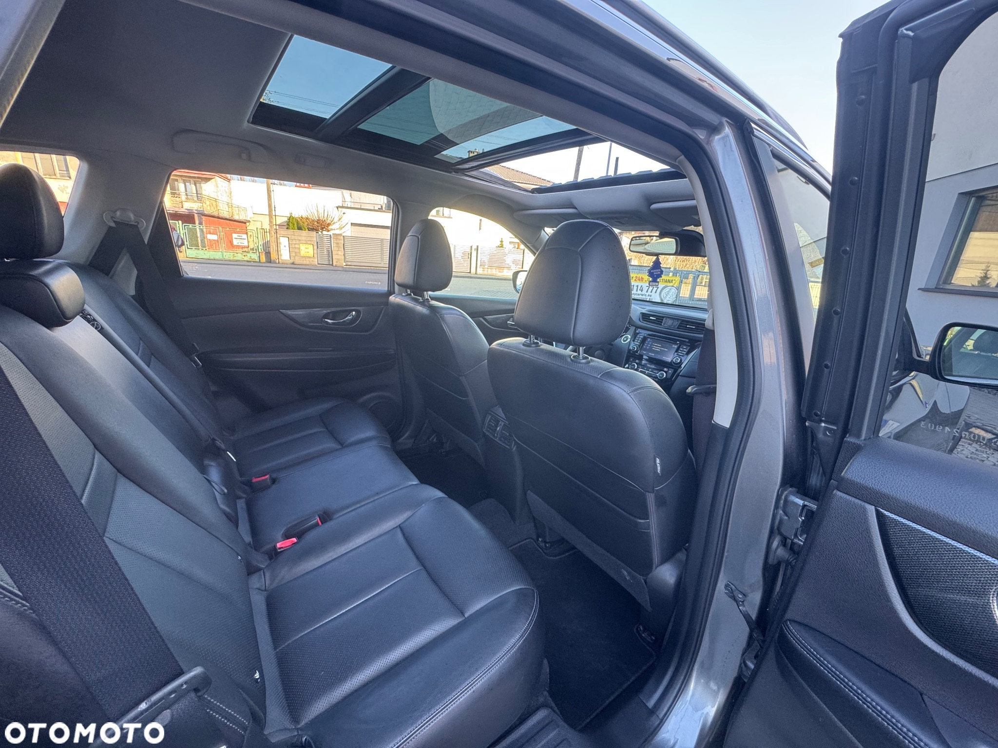 Nissan X-Trail 1.6 DCi N-Connecta 2WD Xtronic 7os - 29