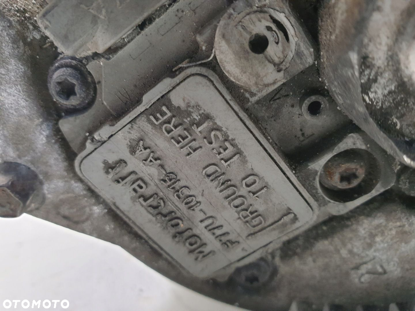 Ford Crown Victoria II 4.6 V8 ALTERNATOR - 8