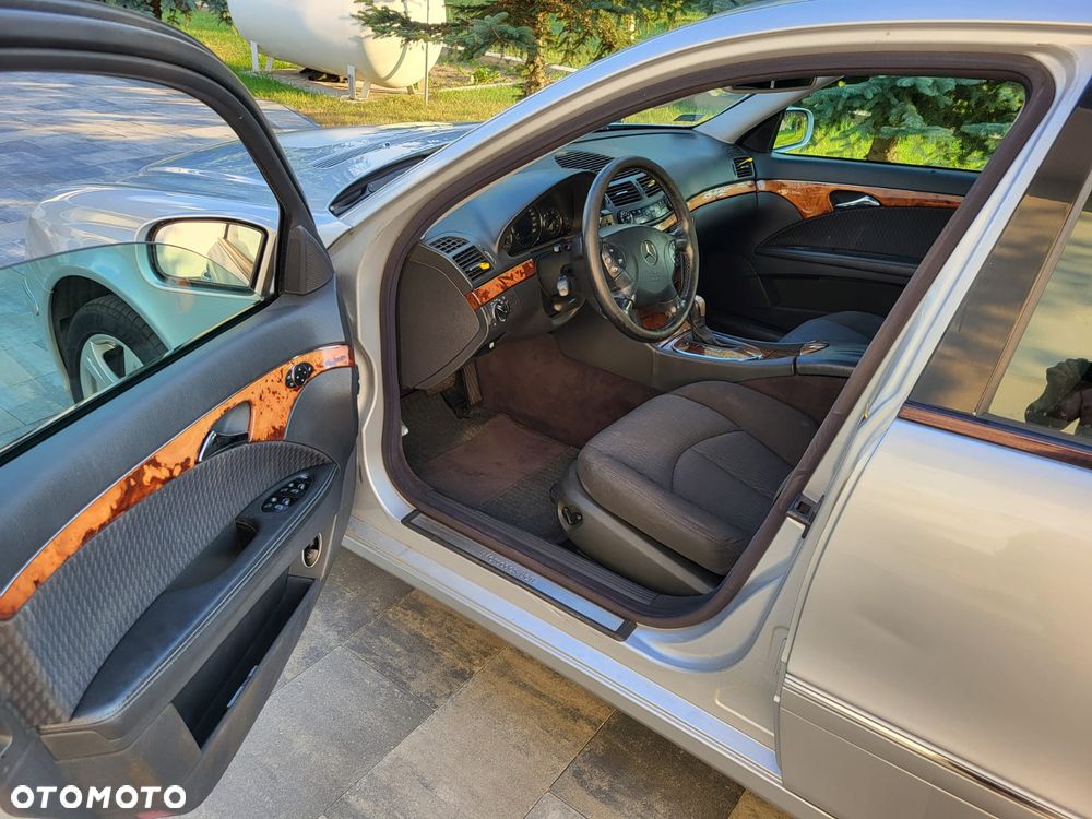 Mercedes-Benz Klasa E 220 CDI Automatik Elegance - 9