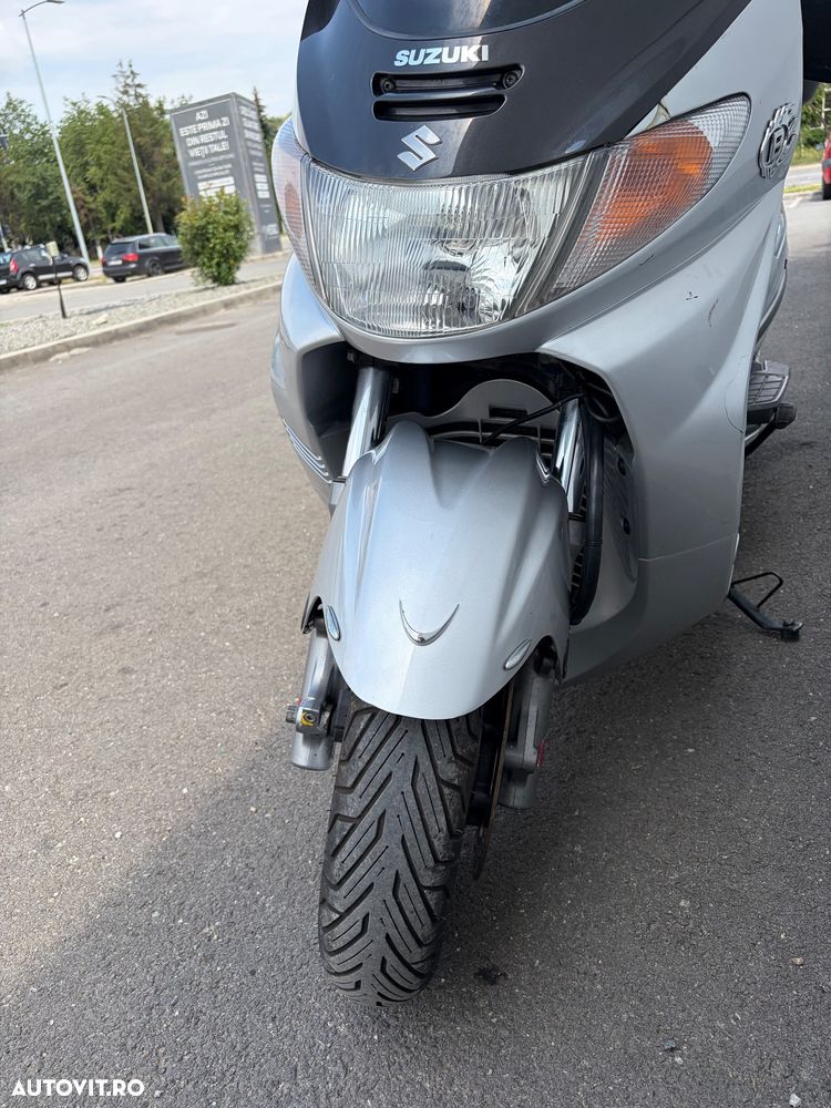 Suzuki AN 400 Burgman - 7