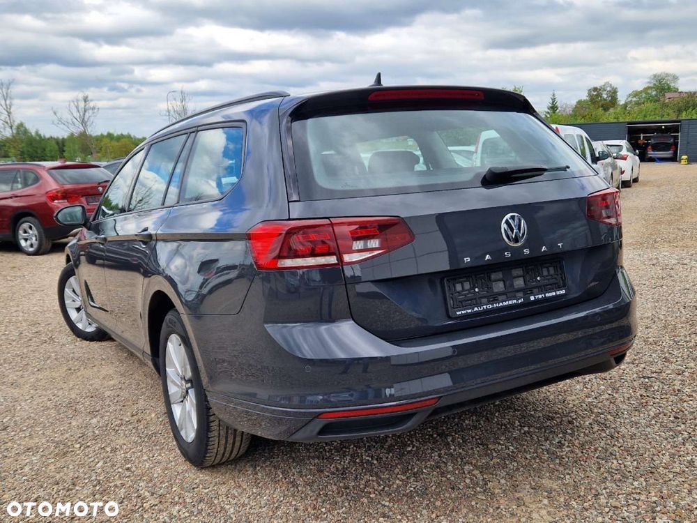 Volkswagen Passat - 25