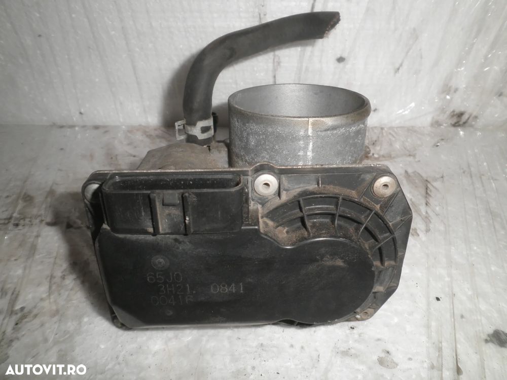 Clapeta acceleratie Suzuki Grand Vitara 2.0 Benzina 2010 65J0 3H21