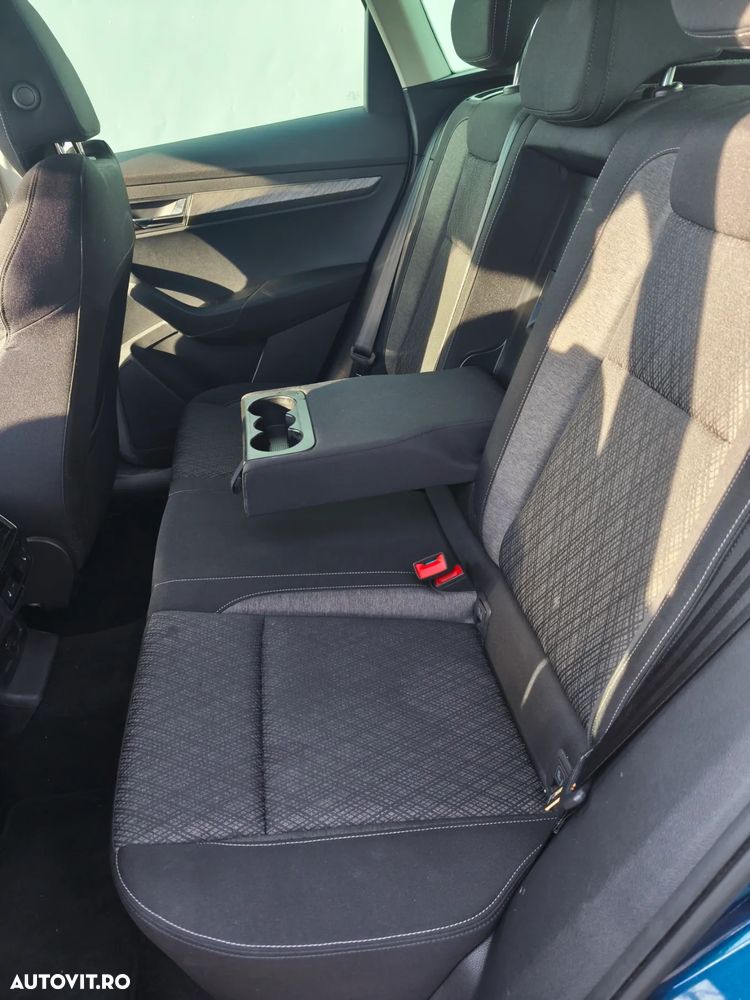 Skoda Karoq 2.0 TDI SCR 4x4 DSG Style - 11