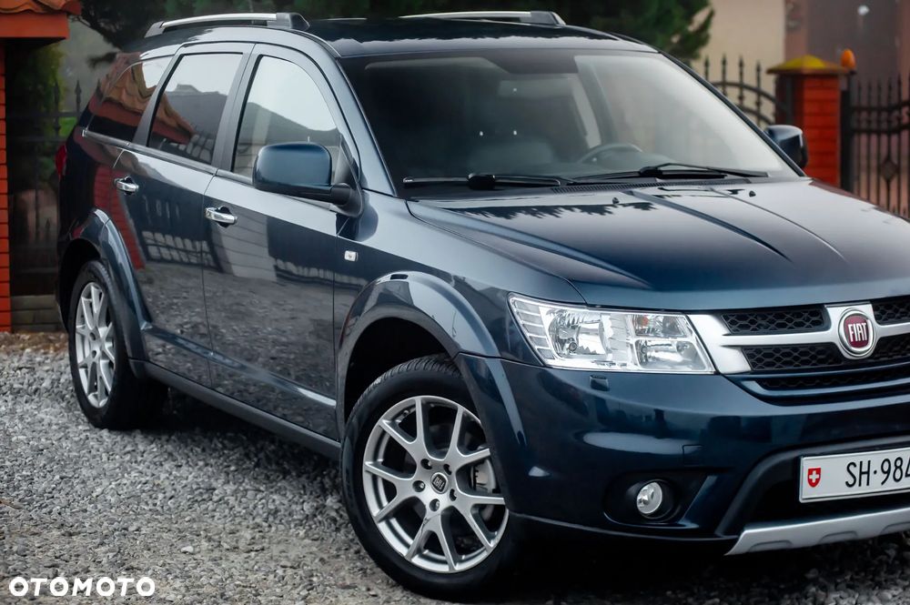 Fiat Freemont 2.0 Multijet 16V DPF Automatik Allrad Lounge - 2