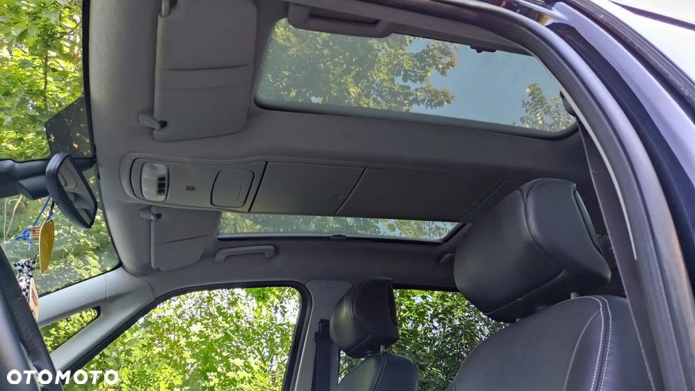 Ford Galaxy 2.0 TDCi Ghia - 29