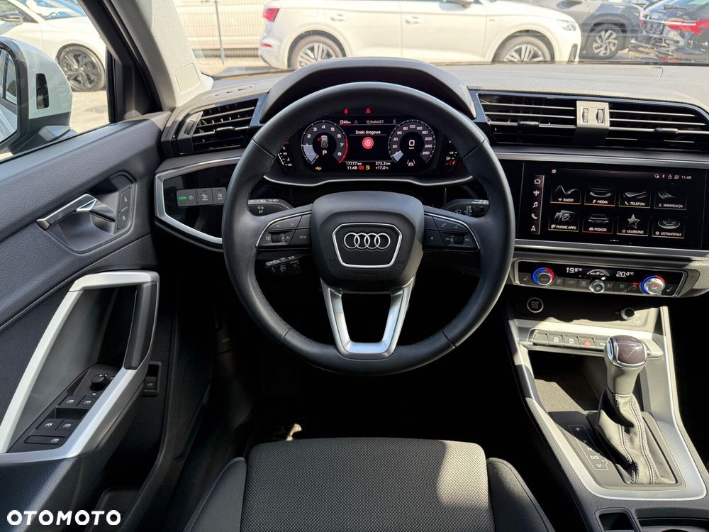 Audi Q3 - 16