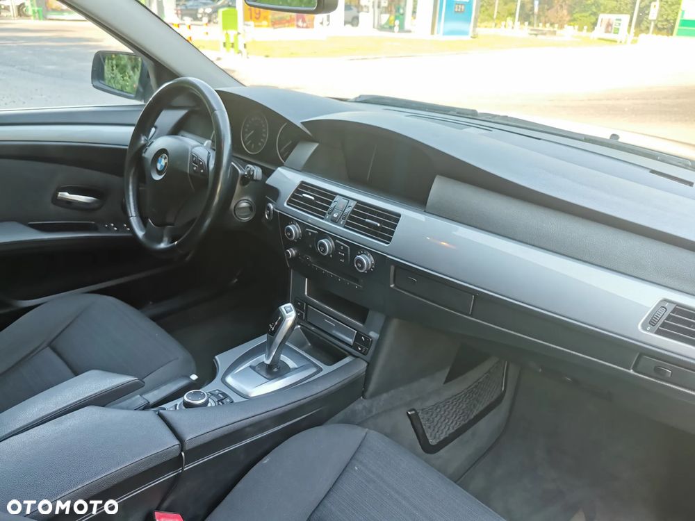 BMW Seria 5 520d - 9