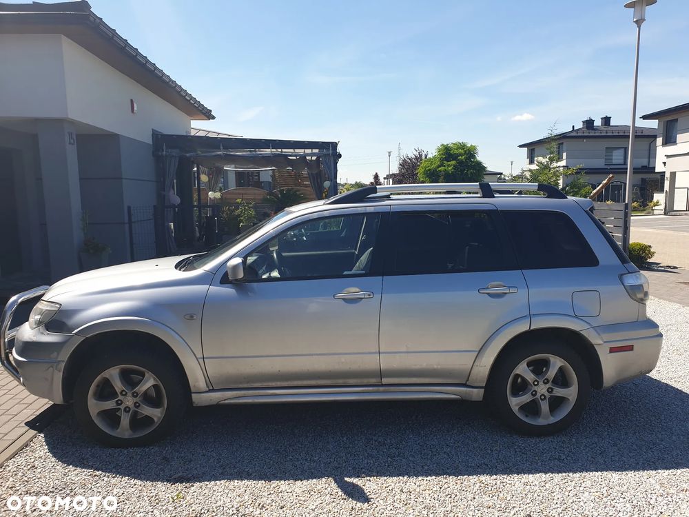 Mitsubishi Outlander - 15