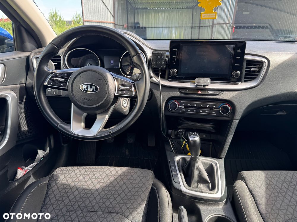 Kia Ceed 1.5 T-GDI M - 12