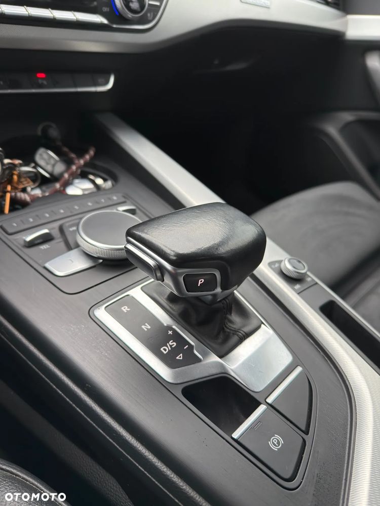 Audi A4 Limousine - 5