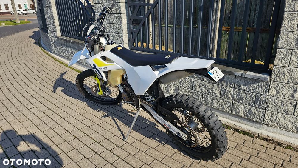 Husqvarna FE - 8