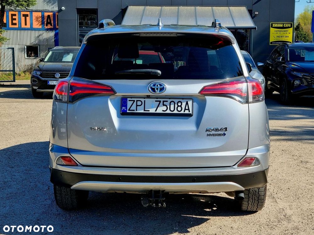 Toyota RAV4 - 8