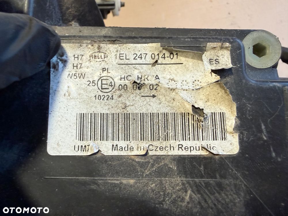 Lampa prawa lewa Volkswagen Passat B6 soczewka OE - 6