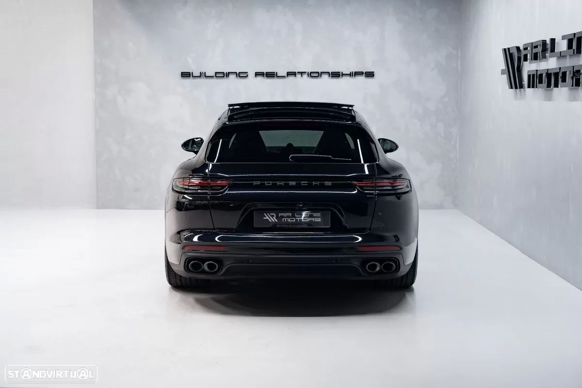 Porsche Panamera Sport Turismo 4 E-Hybrid - 10