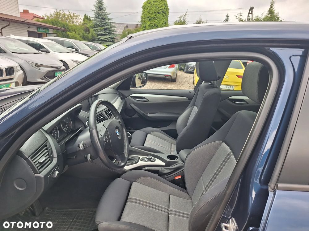 BMW X1 sDrive18d Sport Line - 23