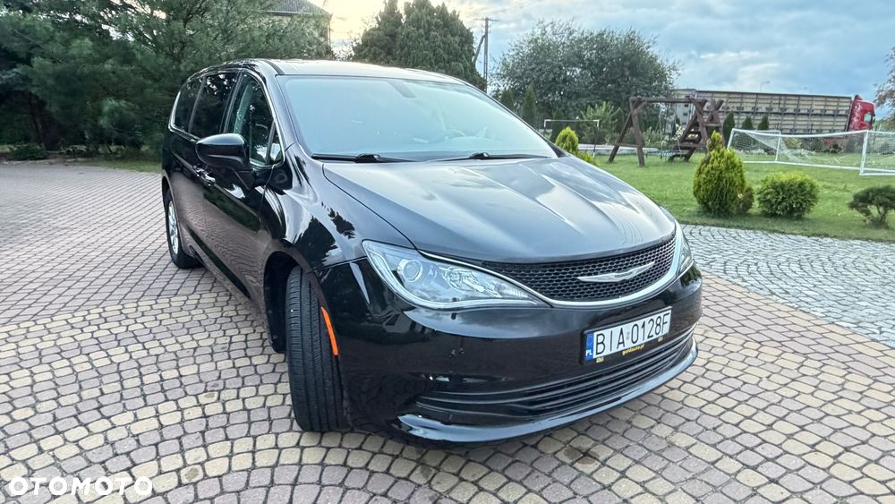 Chrysler Pacifica - 37