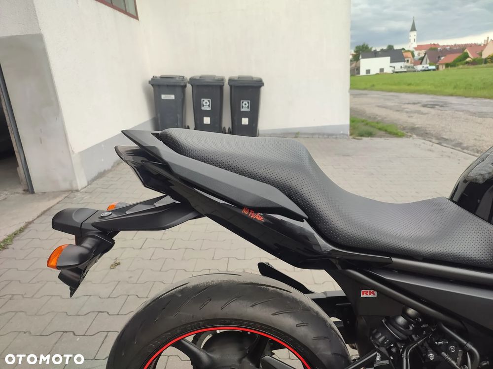 Yamaha XJ - 25