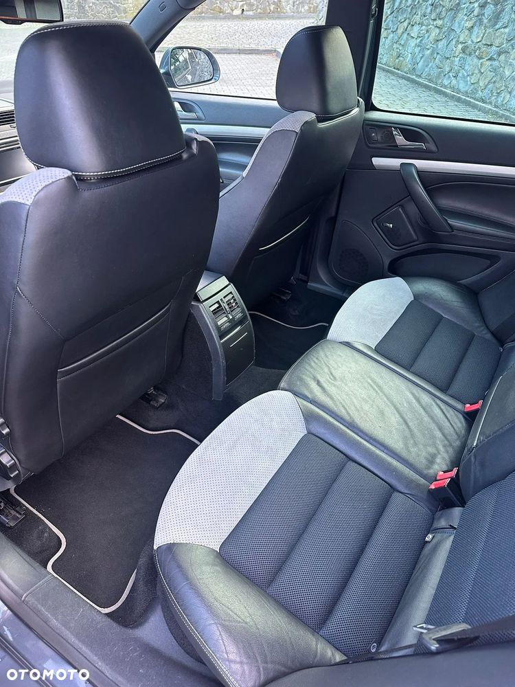 Skoda Octavia 2.0 TDI CR DPF DSG RS - 12