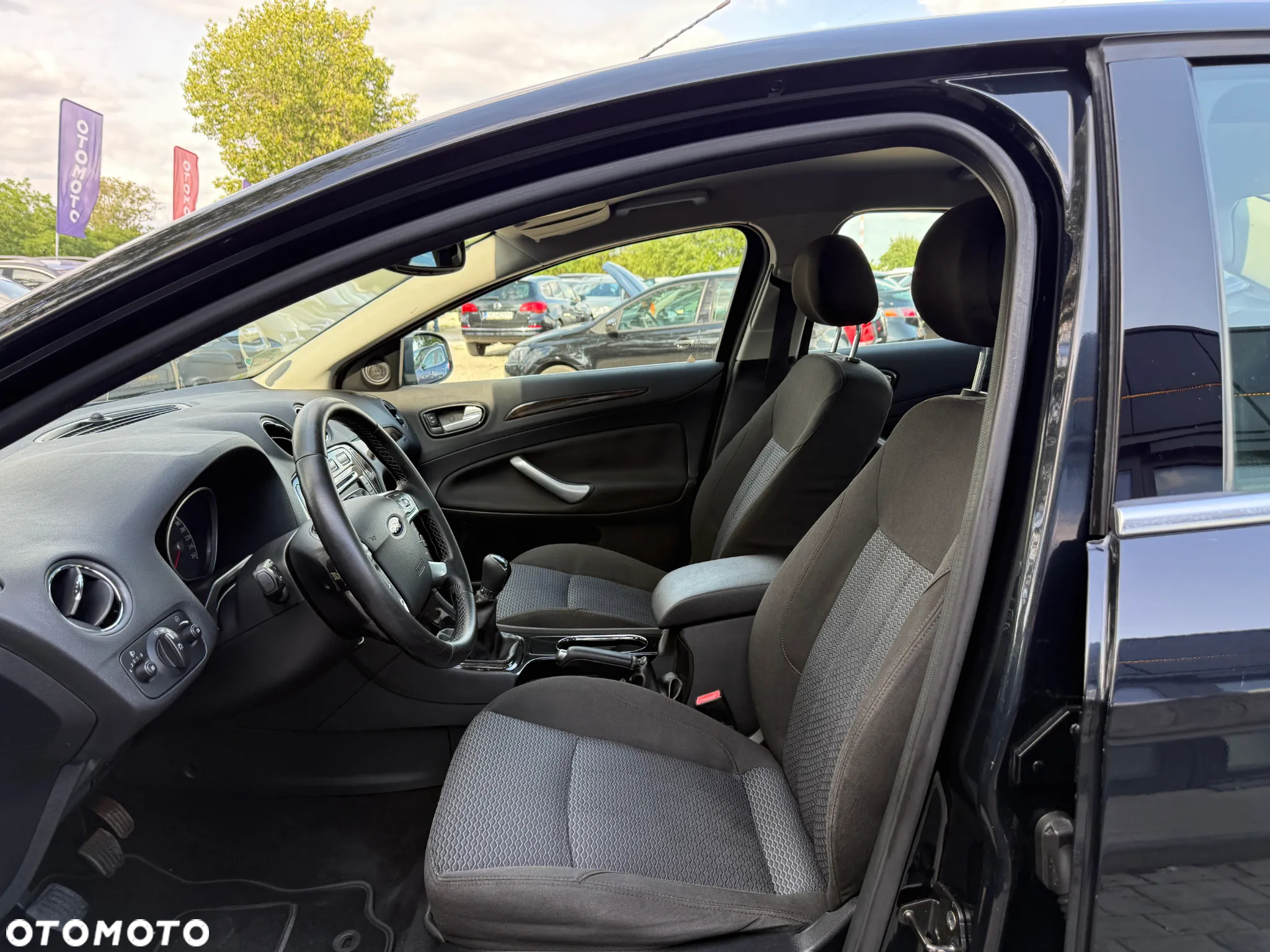 Ford Mondeo 2.0 Titanium X - 27