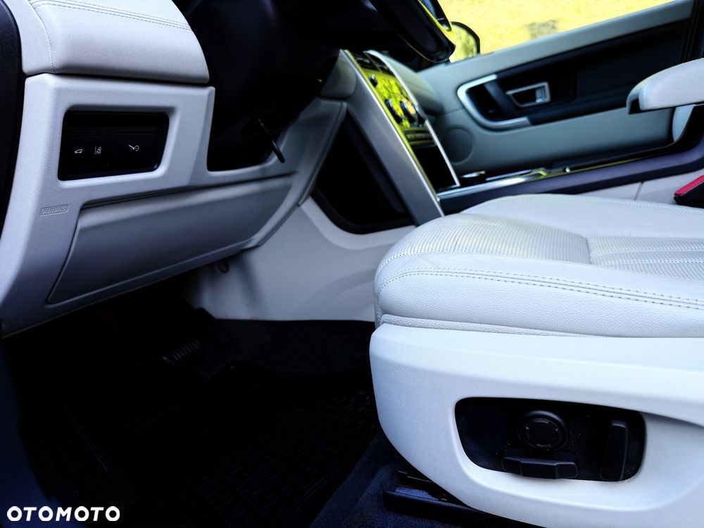 Land Rover Discovery Sport TD4 HSE - 30