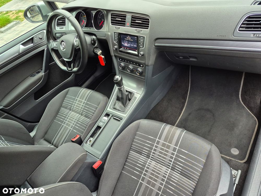 Volkswagen Golf 1.2 TSI BlueMotion Technology Lounge - 17