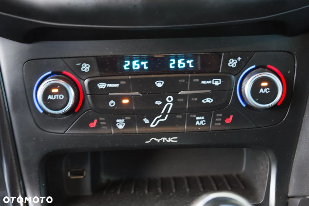 Ford Focus 1.6 TDCi DPF Start-Stopp-System Titanium - 23
