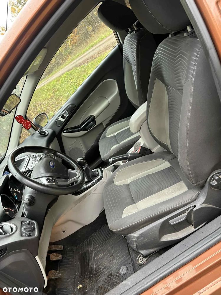 Ford Fiesta - 7