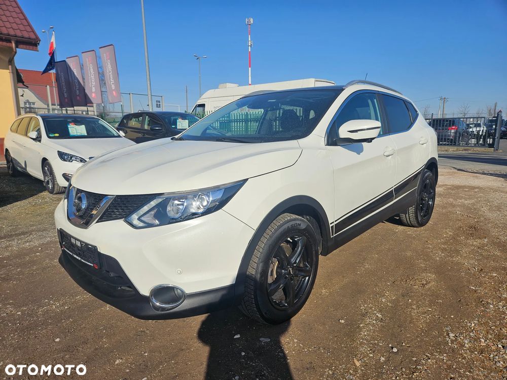 Nissan Qashqai 1.2 DIG-T 360 - 1